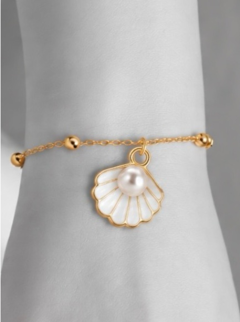 “Pearl in Clam Shell” White Enamel Seashell Mermaid Ocean Beachy Surfer Bracelet